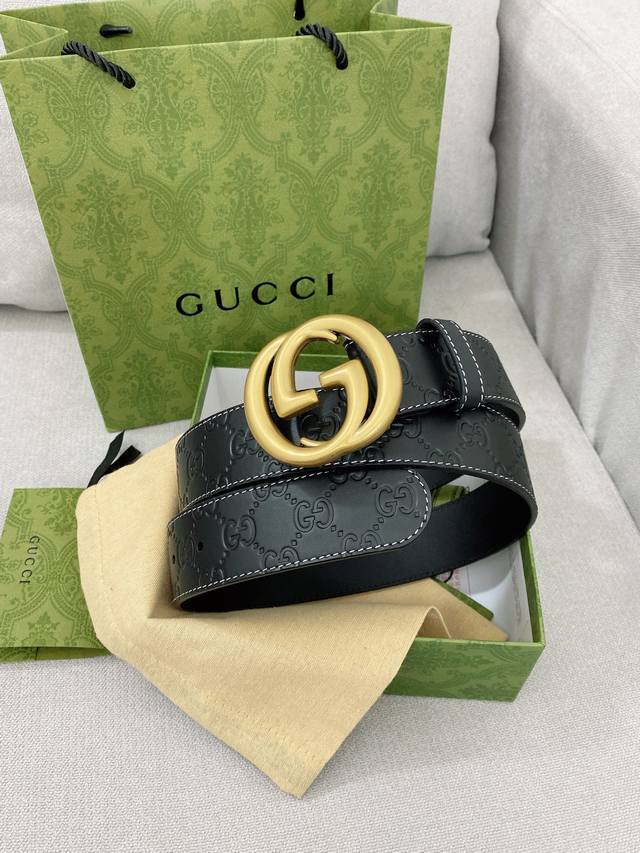 特 Gucci 海外专柜最新款同步更新，进口原厂头层牛皮，最新设计采用白线点缀，使得整体更加时尚百搭款式，宽度4.0Cm