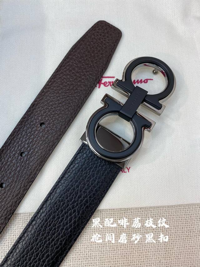 特 Ferragamo.菲拉格慕 全套包装 宽度3.5Cm 高级定制款男士皮带 双面进口牛皮 可双面使用 自行选择搭配 真材实料 很有质感 时尚经典不失风范 搭