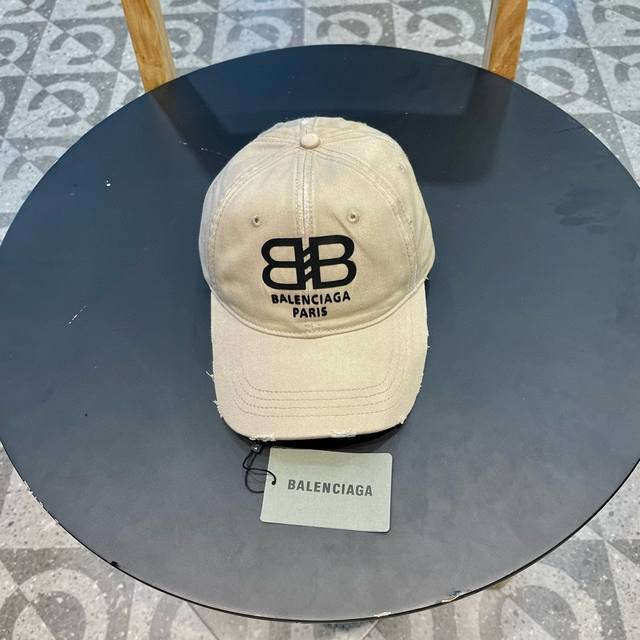 Balenciaga巴黎世家春款新款个性棒球帽，高品质牛仔面料，透气性巨佳，四季佩戴款 高颜值时尚单品！ 男女同款