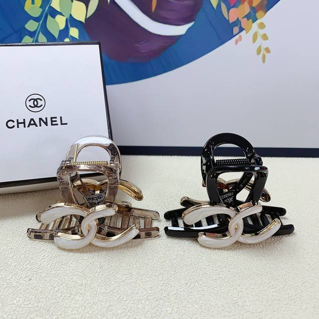 Chanel小香 Chanel发夹 新款logo抓夹 气质百搭 日常精致小单品 小仙女必入单品 宝藏款 闭眼入推荐款 单个