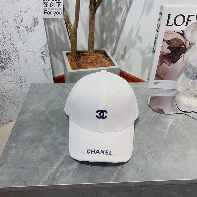 特批 香奈儿chanel，时尚经典款！ 可以戴n多年的款式，全棉材质，超舒适，一年四季都是陪你搭配你衣服的所有服饰！