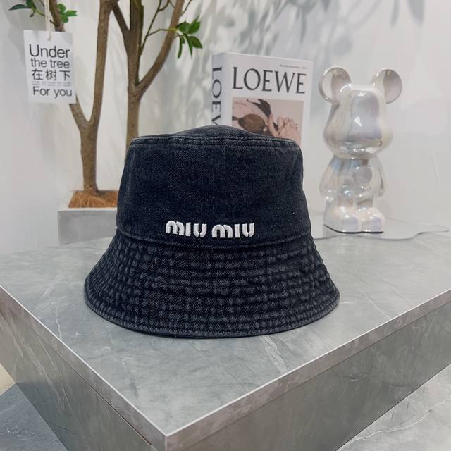 特批 日本代购直邮 Miumiu 牛仔缪缪 经典款 文字logo 渔夫帽 盆帽