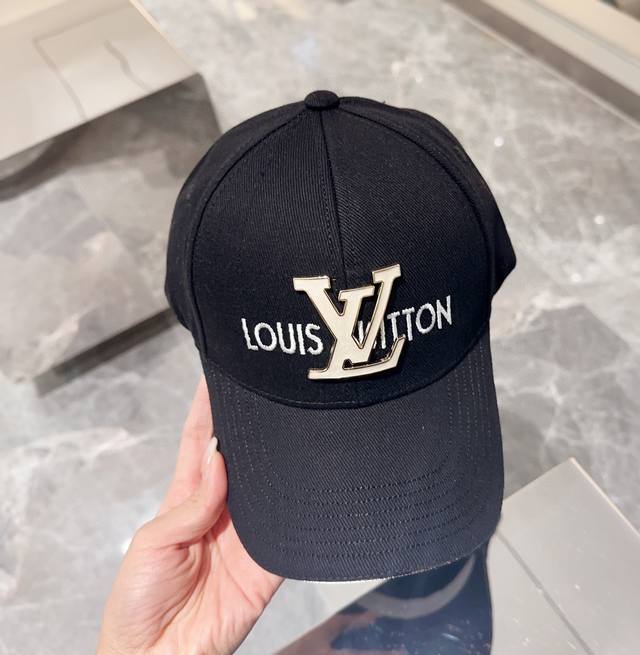 路易威登 Lv，可以戴n多年的款式，时尚高端