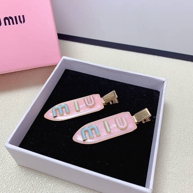 Miumiu缪缪 Miumiu压夹 滴油logo铲子夹压夹边夹刘海夹日常精致小单品 气质百搭小仙女必入单品 宝藏款 闭眼入推荐款 一对