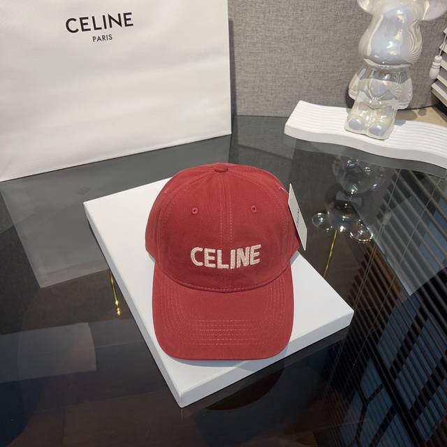 特批 Celine 麂皮磨难鸭舌帽 本季最好看的棒球帽 帽型完美专柜一帽难求 巨巨巨好看的一款 一年四季都可 - 点击图像关闭