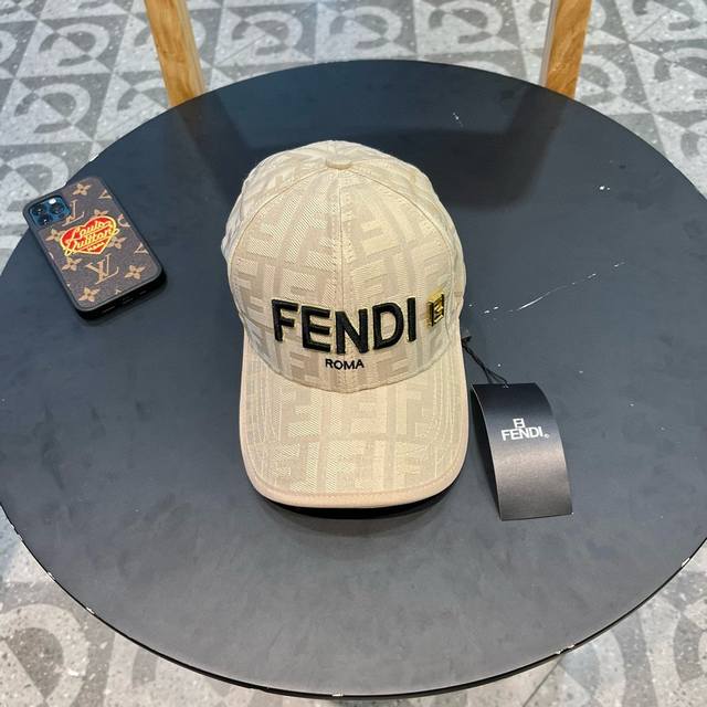 Fendi芬迪 老花系列棒球帽 经典ff中古单品，气质穿搭单品，质量杠杠