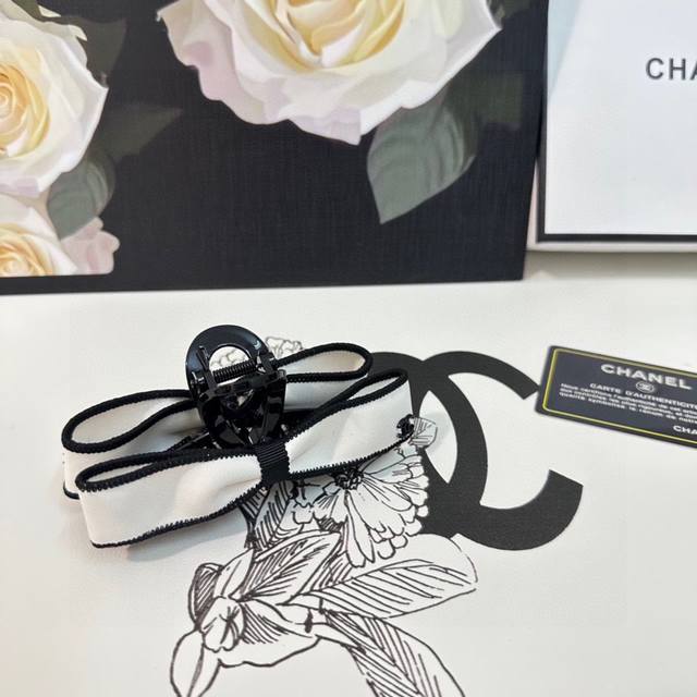 特 单个 配专柜包装 Chanel 香奈儿 中古vintage复古小羊皮五金抓夹 优雅的girl值得入手 非常好搭配 气质有品位