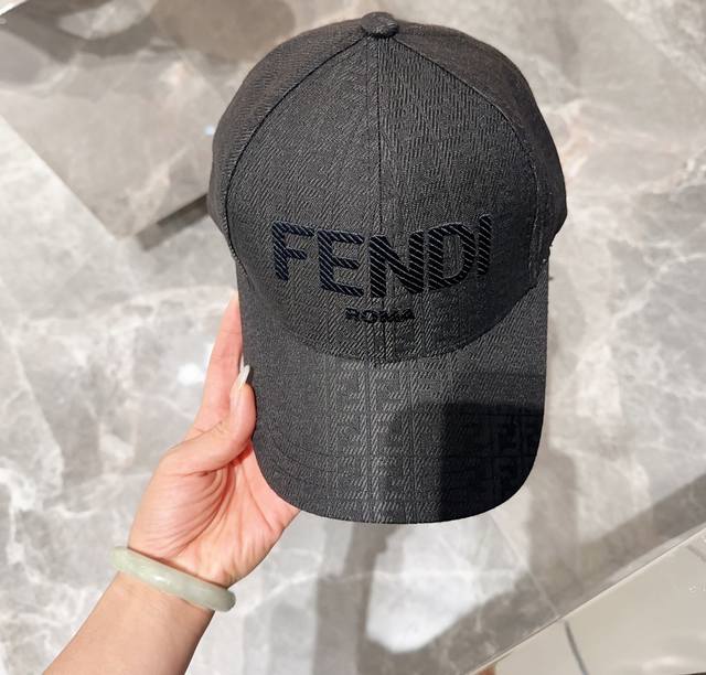 Fendi 芬迪 版型超好 新款棒球帽