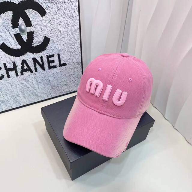 跑量 Miu～破洞做旧棒球帽 宝藏单品！做旧破坏刺绣鸭舌帽 超级显脸小 大头围无忧 真的有被帅到~