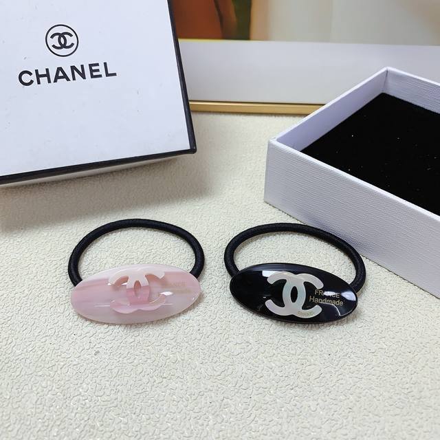 Chanel小香 Chanel皮筋 亚克力logo皮筋发圈 ～气质百搭小仙女必入单品 宝藏款 闭眼入推荐款 单个 - 点击图像关闭