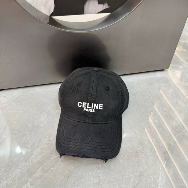 跑量 Celin～破洞做旧棒球帽 宝藏单品！做旧破坏鸭舌帽 超级显脸小 大头围无忧 真的有被帅到~ - 点击图像关闭