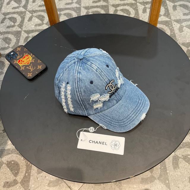 香奈儿chanel 新品牛仔棒球帽，小香经典简约，时尚休闲设计 跑量新品