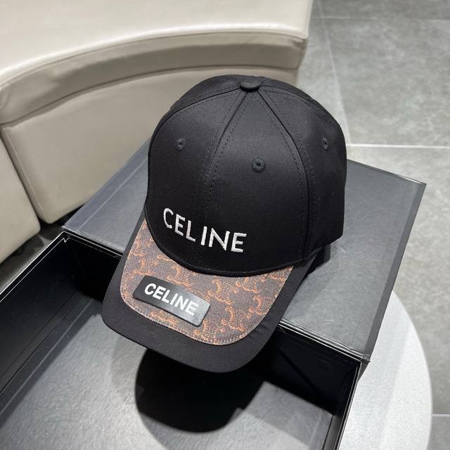 Celin* 赛琳ss新款凯旋门绣花棒球帽帽型完全按照定做。凯旋门图案章仔区别市面版本，大小及圈圈毛质感全部还原。