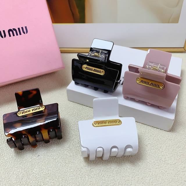 Miumiu缪缪 Miumiu抓夹 新款logo抓夹气质百搭日常精致小单品小仙女必入单品 宝藏款 闭眼入推荐款 单个