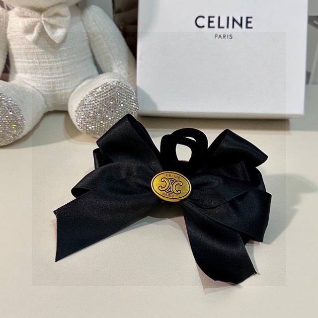 特 单个 配专柜包装 Celine 赛琳 最新爆款来啦 中古vintage复古五金抓夹 优雅的girl值得入手 非常好搭配 气质有品位