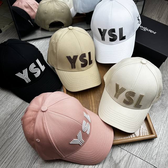 特价￥ 。Ysl。 配防尘袋 新品棒球帽！材质：纯棉！透气性好！春天挡风，夏天防晒必备单品！颜色大气！款式新颖别致好搭配衣服！实用性强，高端品质！随心搭配～真的