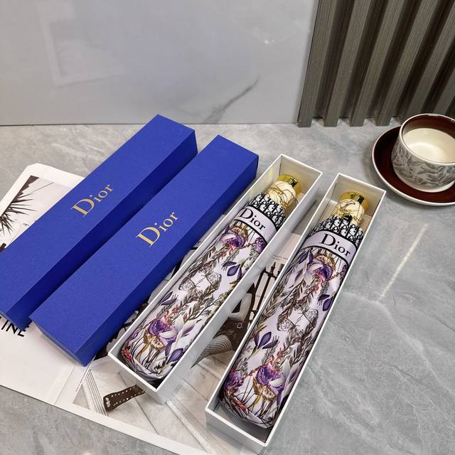 Dior 迪奥 2024夏季新款 全自动折叠晴雨伞 黑色涂层防晒有效阻隔紫外线99%，U 50 所以能起到伞下体感降温的效果！ 有效隔热，高效防晒 一把搞定，超 - 点击图像关闭