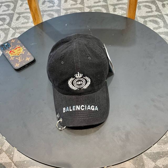 新品balenciaga巴黎世家新款棒球帽 现货秒发简约时尚超级无敌好看的帽子！情侣款！原单货比起其他帽子的优势，