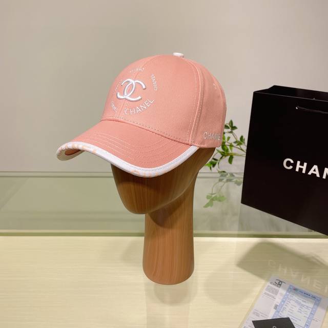 Chanel香奈儿 新款简约刺绣logo棒球帽，新款出货，大牌款超好搭配，赶紧入手！