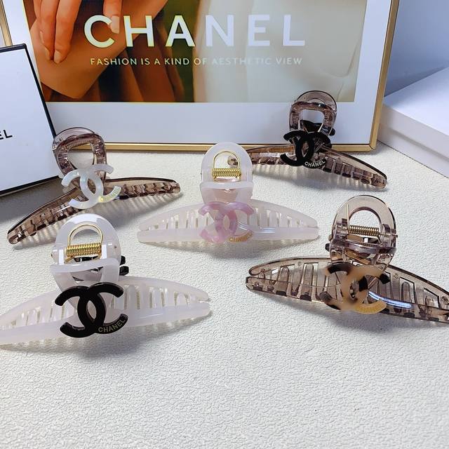 Chanel小香 Chanel抓夹 醋酸logo抓夹 气质百搭 日常精致小单品 小仙女必入单品 宝藏款 闭眼入推荐款 单个配发箍盒