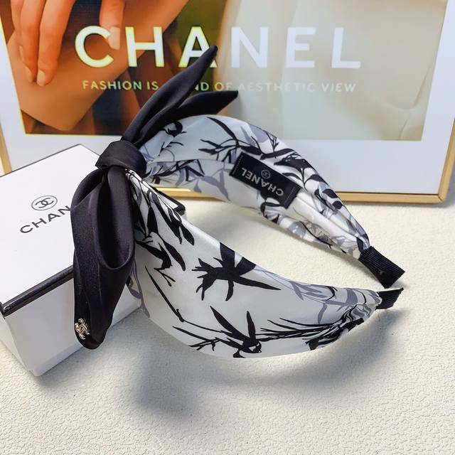 Chanel小香 Chanel发箍 国风简约logo轻奢风蝴蝶结发箍 日常精致小单品 气质百搭小仙女必入单品 名媛风十足～宝藏款 闭眼入推荐款 单个