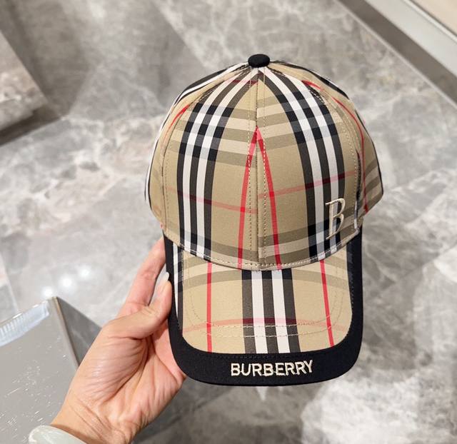 Burberry 巴宝莉 立体绣，原单棒球帽 专柜热卖款纯棉内里，轻盈透气。完美版型，对格精准无误，原厂品质，独家实物拍摄，男女适用！，