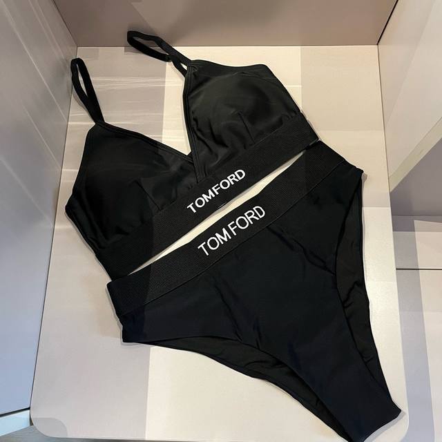 特 Tomford新款比基尼中古套装 小香logo印花吊带背心+三角打底裤分体泳衣，黑色，S M L X L