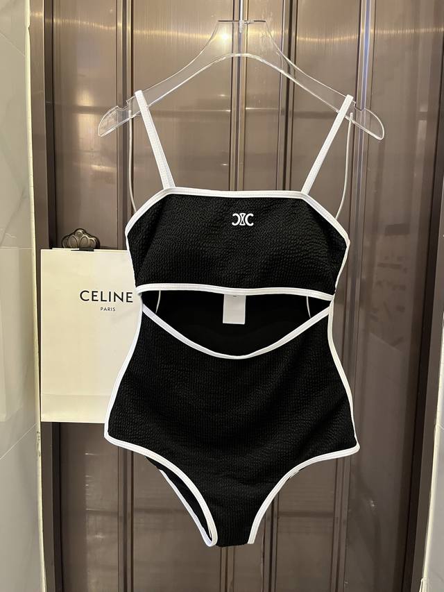 特 Celine赛琳新款连体泳衣 适合多种场景的游泳衣♀海边 游泳池 温泉 水上乐园 漂流都可以内搭也完全可以 连体设计遮肉显高挑 腹部有点肉肉也不影响咱美美的