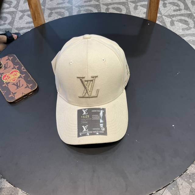 路易威登棒球帽louisvuitton Lv棒球帽，简约大气，经典老花，男女用