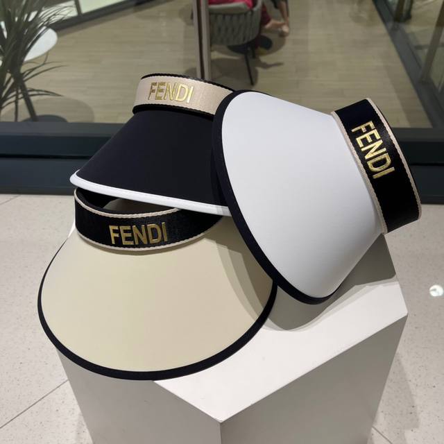 芬迪 Fendi 2023早春新款原单爆款明星同款空顶帽 超级有质感 代购级别 出门必备哦