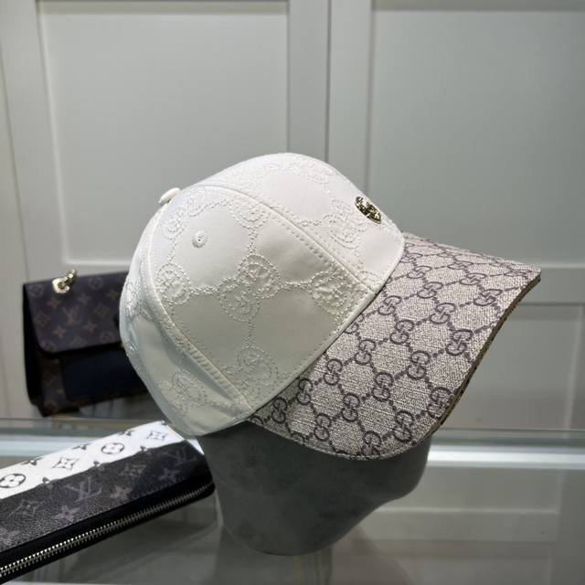 古奇棒球帽gucci官网新品，棒球帽，原单品质火爆来袭 工艺非常精美 高档大气上档次！低调奢华，方便携带！跑量！