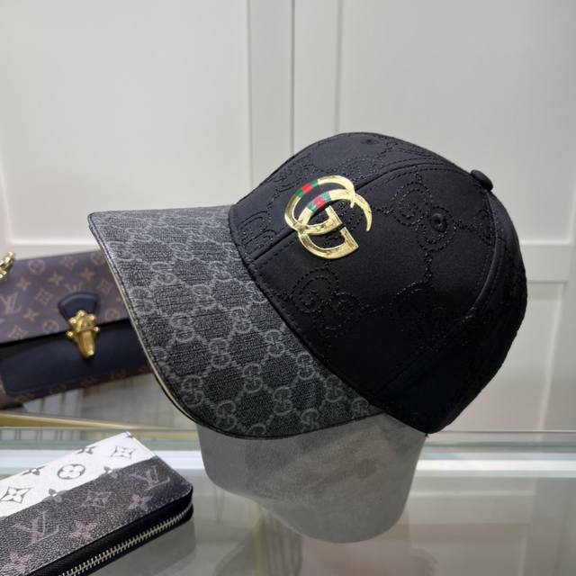 古奇棒球帽gucci官网新品，棒球帽，原单品质火爆来袭 工艺非常精美 高档大气上档次！低调奢华，方便携带！跑量！