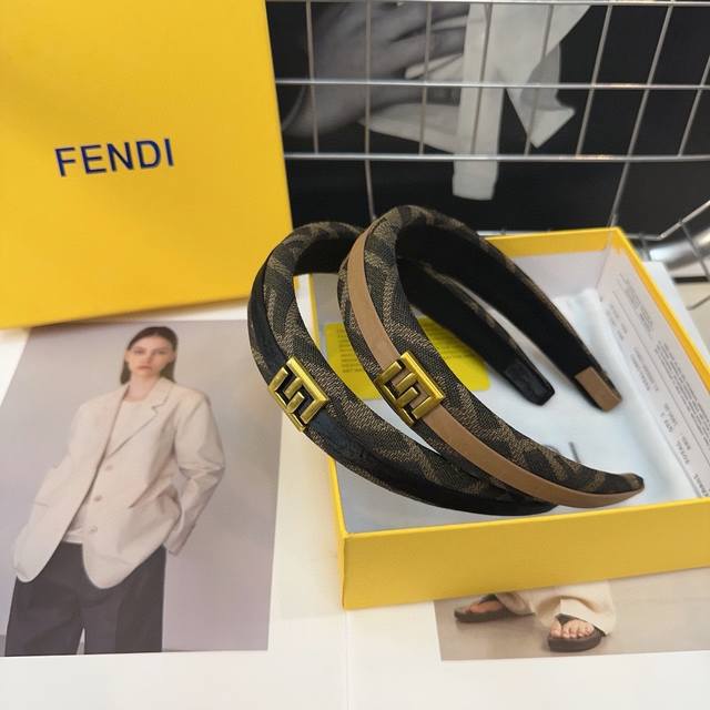 配包装盒 Fendi 芬迪 新款f发箍，复古气质美，简约百搭，小姐姐闭眼入