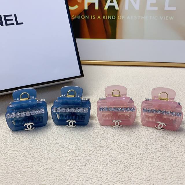 Chanel小香 Chanel抓夹 新款logo抓夹韩版小边夹 精致小仙女必入单品 宝藏款 闭眼入推荐款 一对