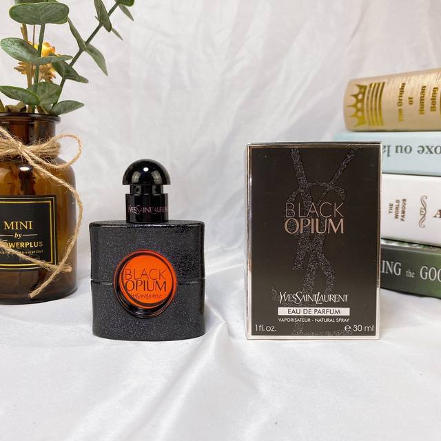 原单品质 Ysl圣罗兰 Black Opium 黑鸦片女士香水摇滚黑鸦片edp30Ml，前调：粉色胡椒、橙花、梨中调：咖啡、茉莉基调：香草、广藿香、雪松