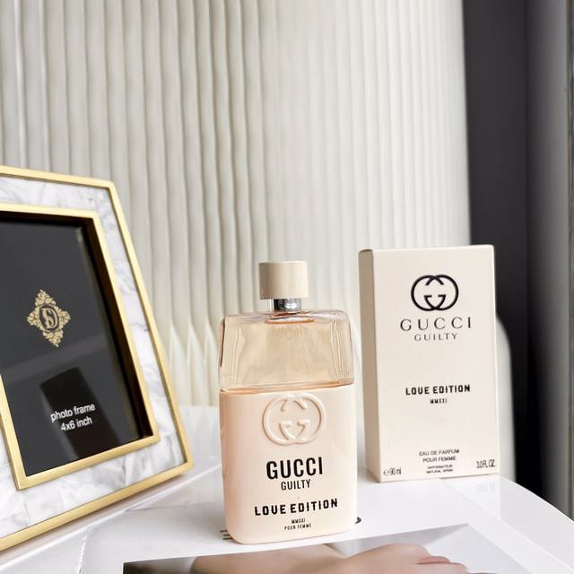 原单品质 Gucci Love Edition 女款2021 Eau De Toilette Edt 古驰爱情版 2021 Pour Homme 是一个现代男性