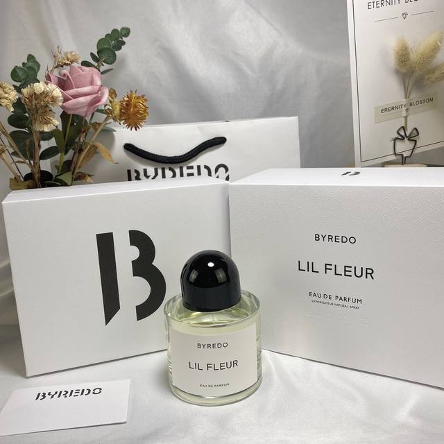 百瑞德 Byredo拜里朵 初澜狂花lil Fleur玫瑰皮革2020新款香水100Ml 香调:东方花香调 前调:醋栗叶蜜橘藏红花 中调:玫瑰皮革 后调:龙涎香 - 点击图像关闭