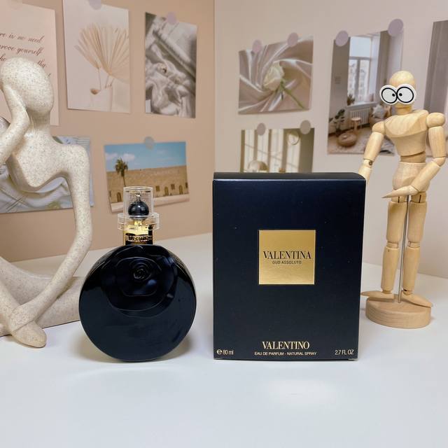 华伦天奴黑色雕花乌木精华80Ml Valentino Valentina Oud Assoluto,2013 品牌：华伦天奴 调香师：Olivier Cresp