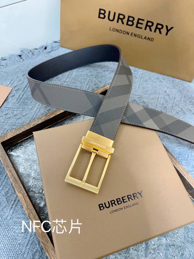 特 Burberry.巴宝莉 全套包装 高版本 精品尾夹五金扣 宽度35Mm 搭配原版皮带 对版 款式休闲易搭配服饰 带身可双面用