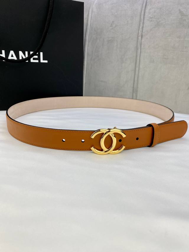 特 宽度3.0Cm Chanel 香奈儿 女士经典款腰带皮带新款光滑内衬磨砂牛皮银色 简单精品钢扣