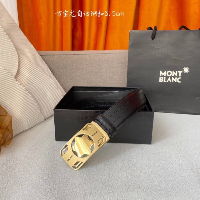 特 品牌： 万宝龙 Montblanc家持续其一贯的高雅、绅士、精致的风格，进口小牛皮，手感细腻柔软。纯钢自动精品扣，男士必备！宽度：3.5Cm