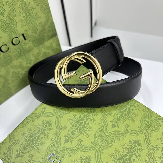 特 Gucci 优质柔软细腻小牛皮面料 内衬进口专用底料 宽度4.0Cm 新版圆润互扣式双g搭扣