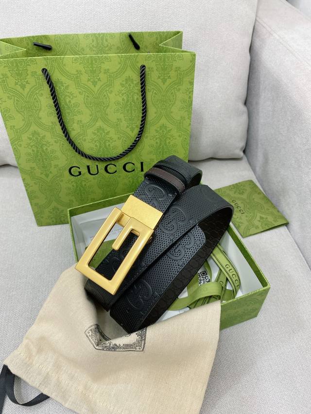 Gucci 海外专柜同步新款，双面可用原单腰带，进口原厂头层牛皮，搭配精品旋转扣头，宽度3.5Cm