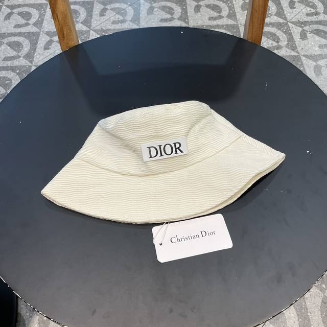 迪奥dior 官网同步上线 韩版新款英式运动款重工定制款1:1原单品质 男女通用渔夫帽 绵麻地质面料 原版质量专柜