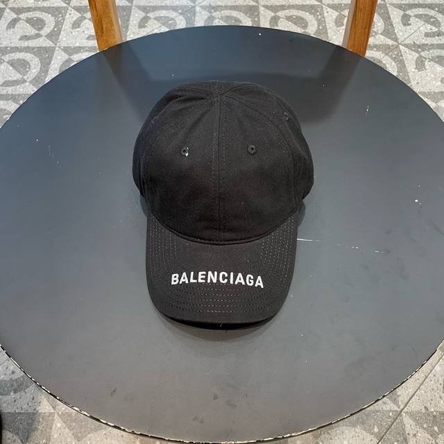 巴黎世家balenciaga刺绣原单棒球帽质量非常棒休闲时尚百搭款男女同款！