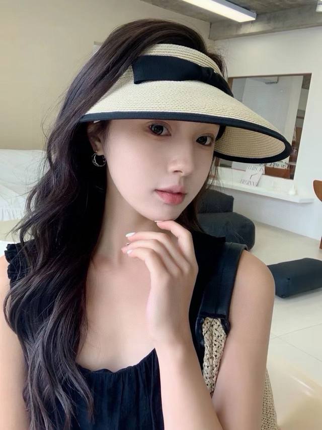 Chanel香奈儿蝴蝶结遮阳帽，空顶草帽，可调节