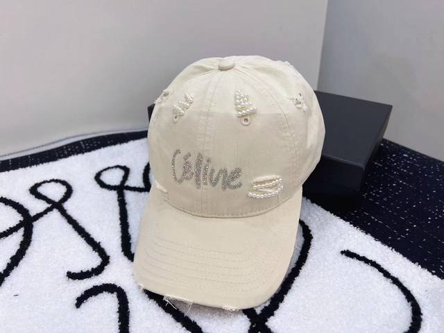 跑量 Celine～新款重工棒球帽 手工缝制珍珠 美翻了！