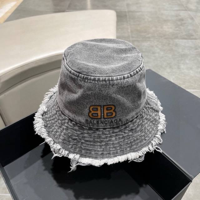 Burberry巴宝莉 2024早春新款网官新款经典款牛仔布料渔夫帽大牌高级十感足！简约尚时风，男女同款！高质品，尊享品质感！