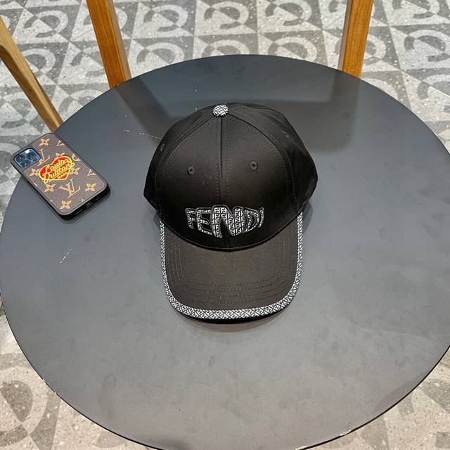 Fendi 芬迪 版型超好 新款棒球帽