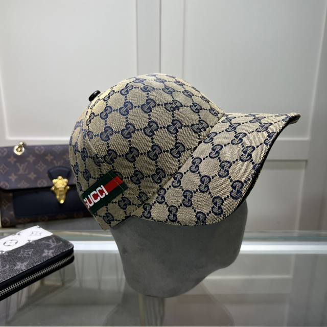 古奇棒球帽gucci官网新品，棒球帽，原单品质火爆来袭 工艺非常精美 高档大气上档次！低调奢华，方便携带！跑量！